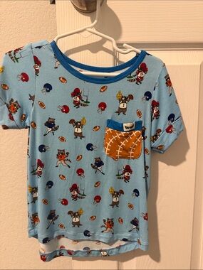 Free Birdees - Football Pocket Tee